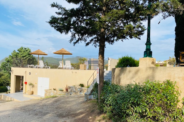 CAMPING Domaine Le Clos des chênes